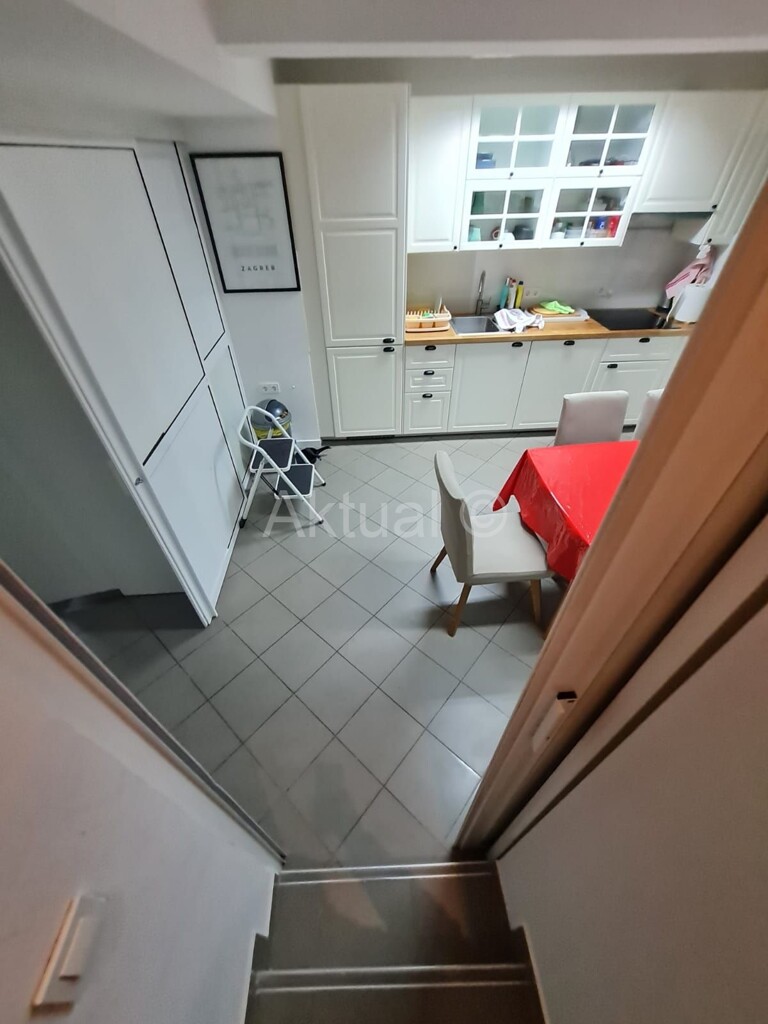 Image 4833243 - 18