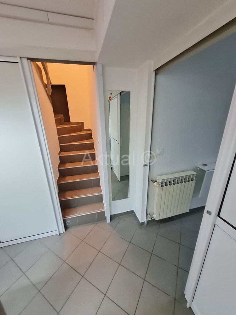 Image 4833243 - 30