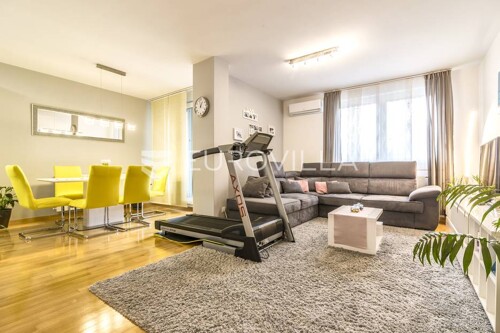 Trešnjevka, Nova cesta prekrasan trosoban stan + garaža