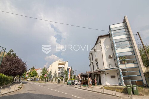 Zagreb, Lašćinska cesta, ulični poslovni prostor/lokal, 19 m2