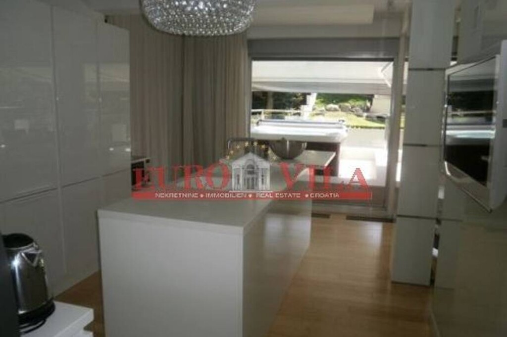Image 4840420 - 7