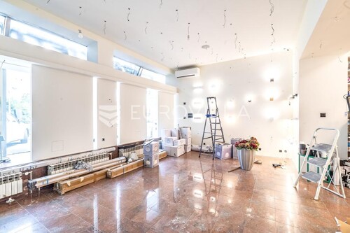 Savska, poslovni prostor 80m2