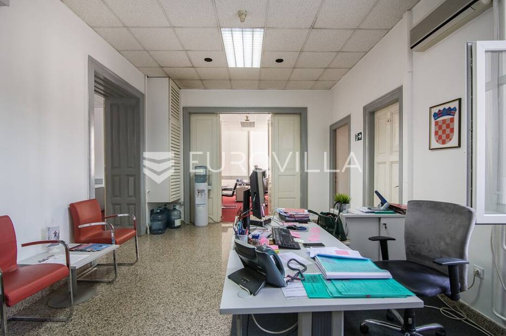 Image 4841029 - 5