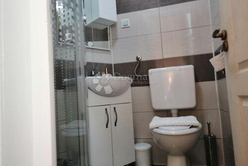 Thumbnail 4841950 - 18