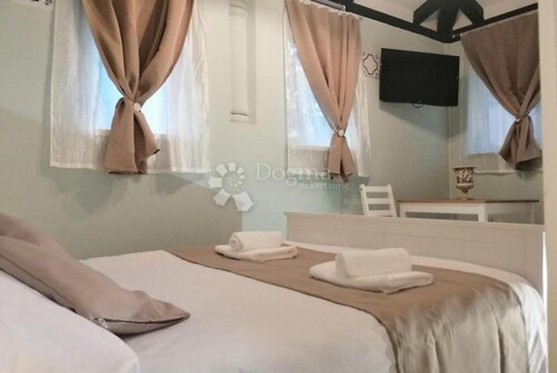 Thumbnail 4841950 - 22