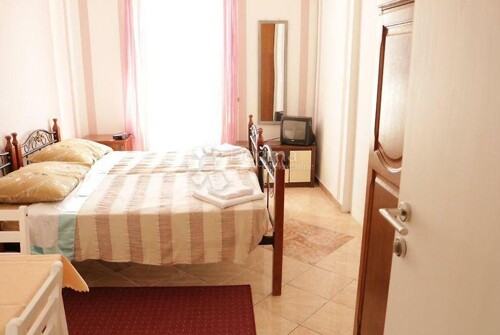 Thumbnail 4841950 - 5