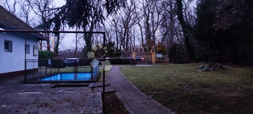 Thumbnail 4841986 - 3