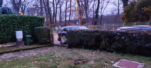 Thumbnail 4841986 - 11