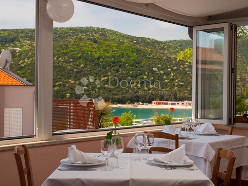 Obiteljski hotel sa restoranom na TOP lokaciji!