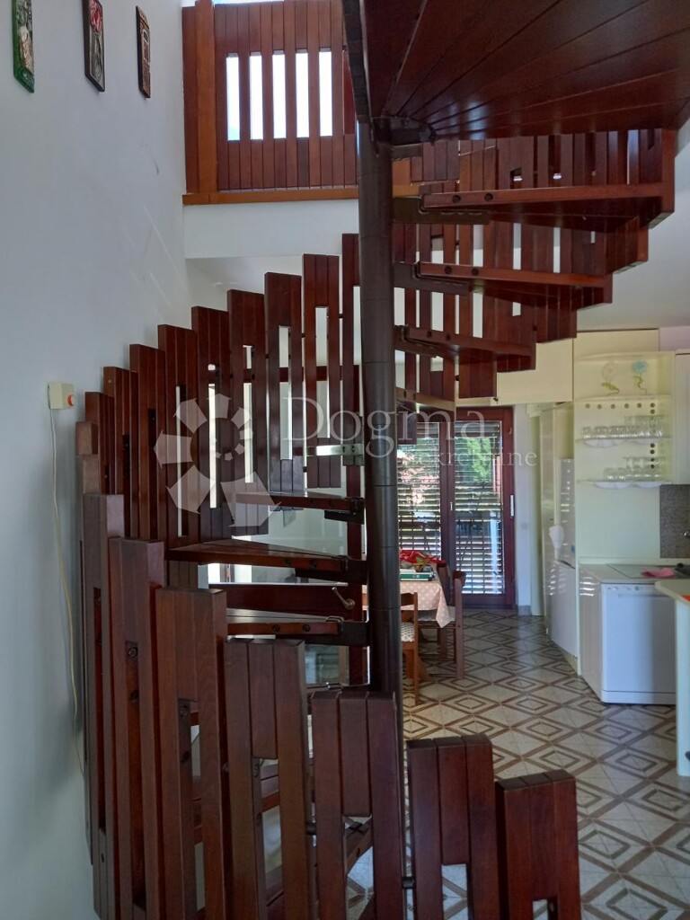 Image 4842745 - 20