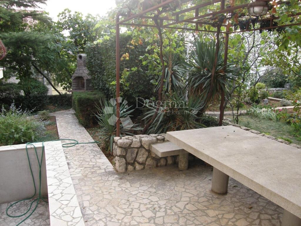 Image 4842745 - 18
