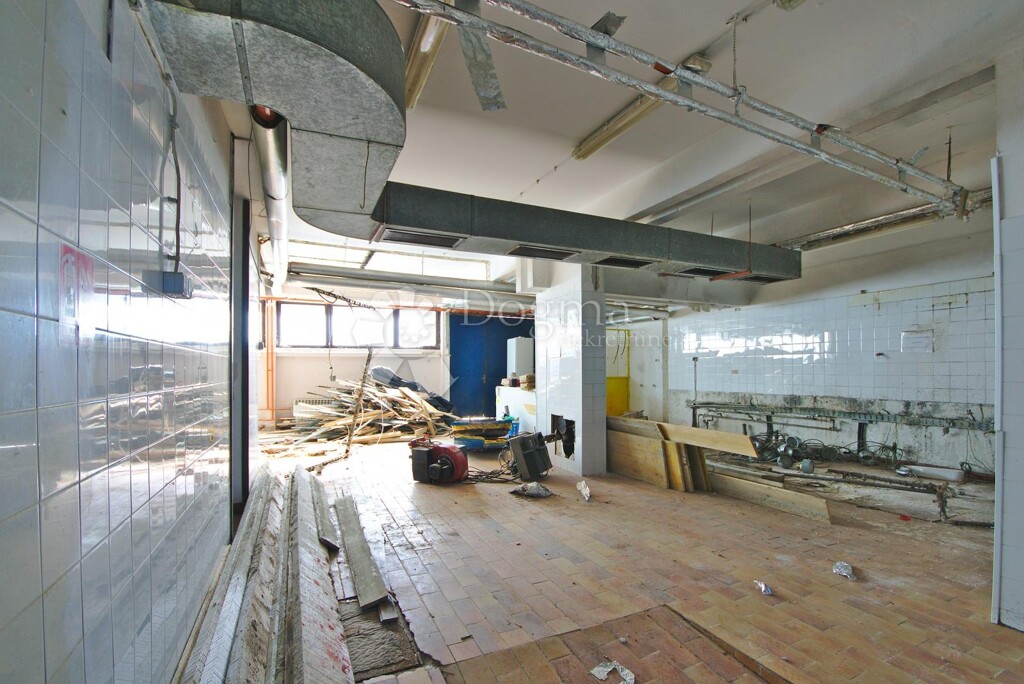 Image 4843204 - 25