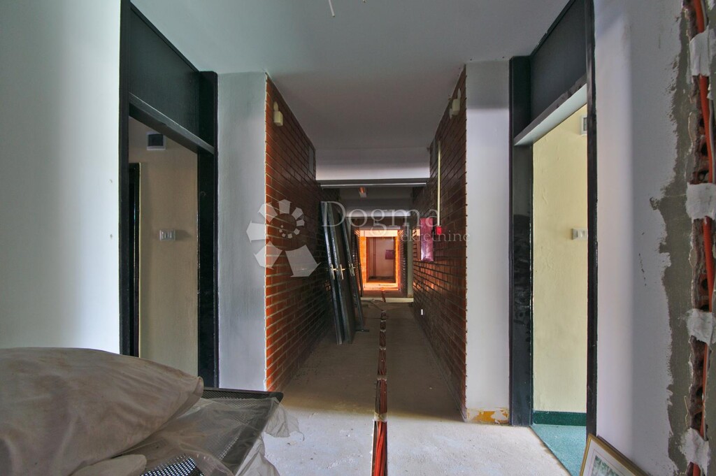 Image 4843204 - 20