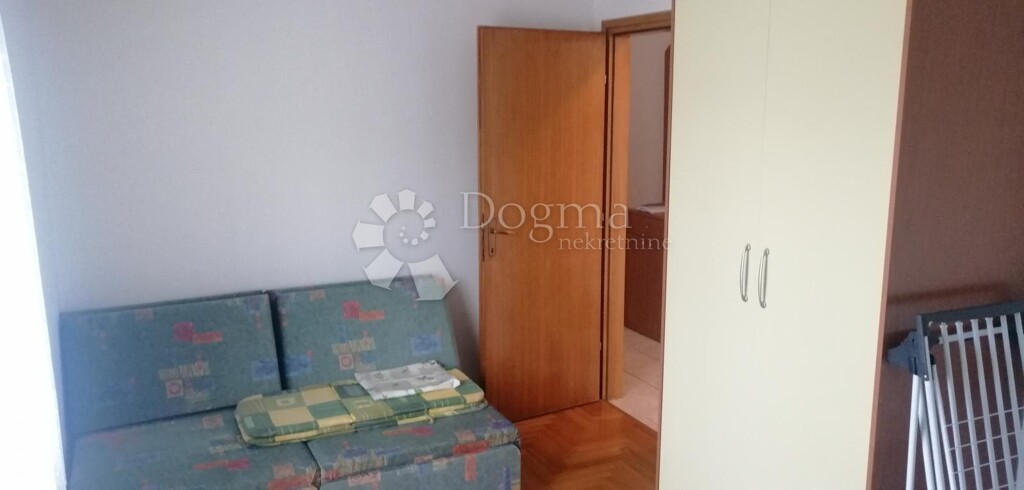Image 4843387 - 15
