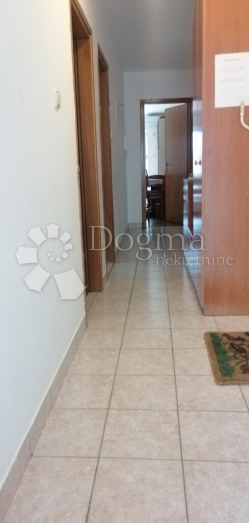 Image 4843387 - 21