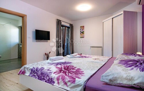 Thumbnail 4843433 - 14