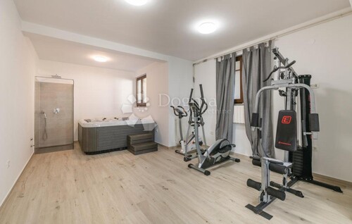 Thumbnail 4843433 - 20