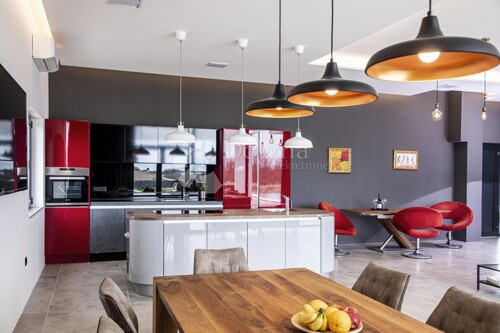 Thumbnail 4843626 - 4