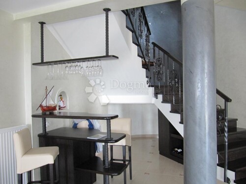 Thumbnail 4843948 - 10