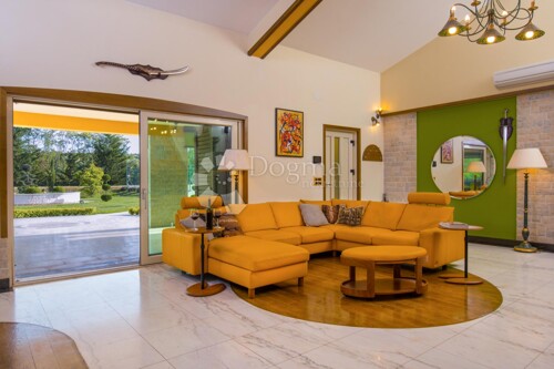 Thumbnail 4844024 - 15