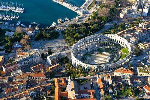POSLOVNI PROSTOR U CENTRU PULE!