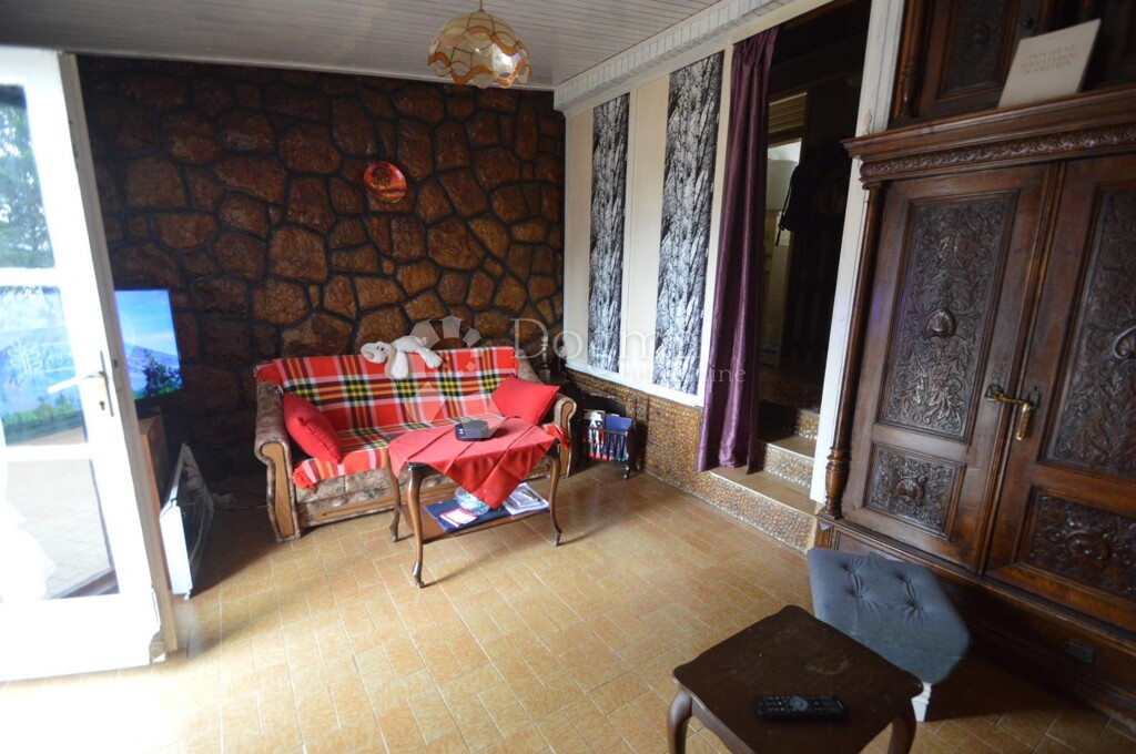 Image 4844116 - 5