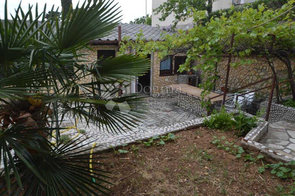 Image 4844116 - 1
