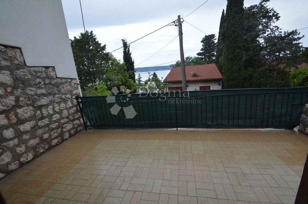 Image 4844116 - 8