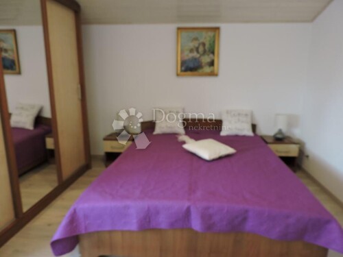 Thumbnail 4844397 - 13