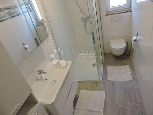 Thumbnail 4844397 - 16