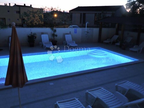 Thumbnail 4844397 - 6