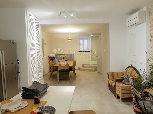 Thumbnail 4844860 - 5