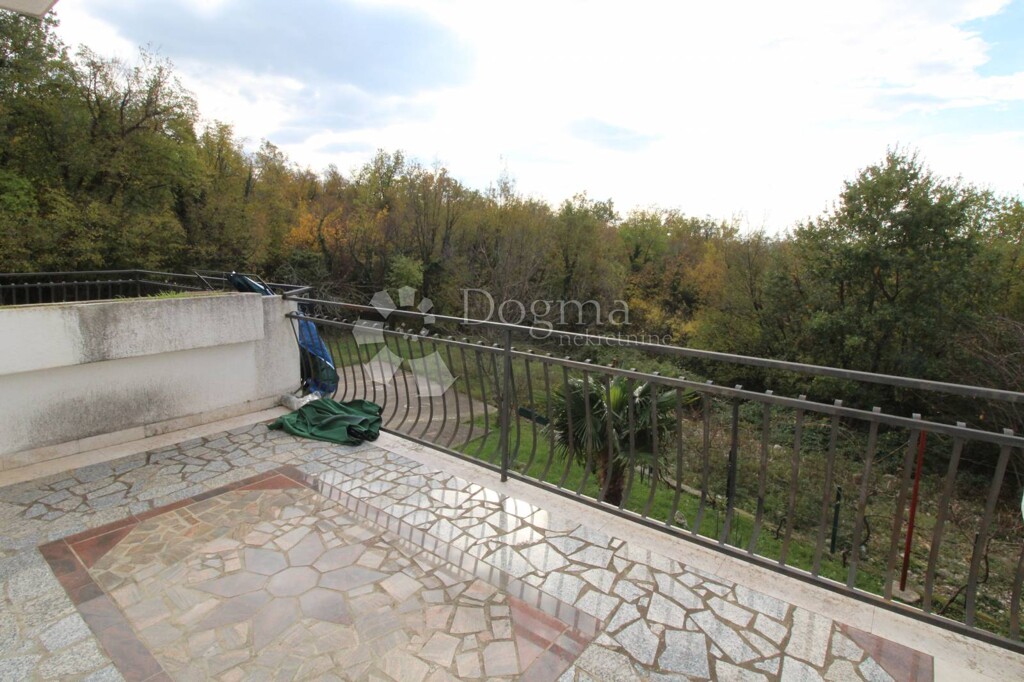Image 4844981 - 3
