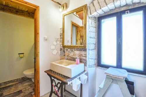 Thumbnail 4846283 - 6