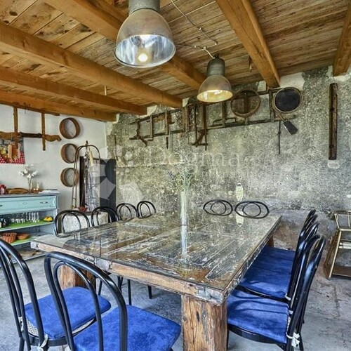 Thumbnail 4846283 - 4