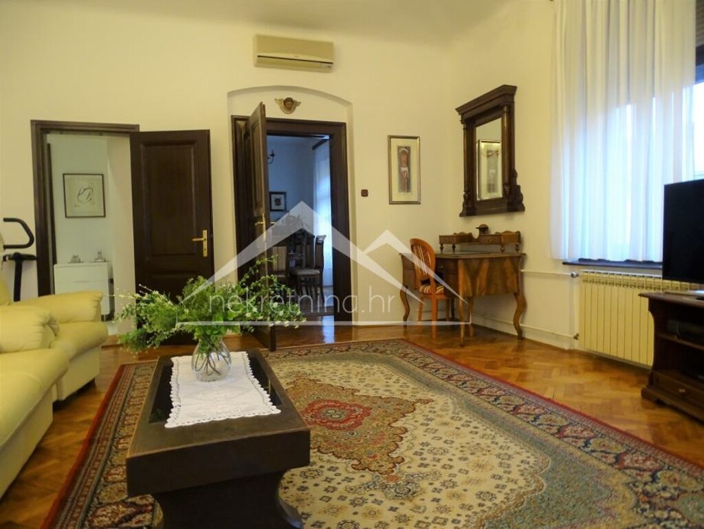 Image 4846480 - 3