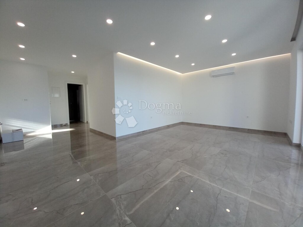 Image 4856089 - 4
