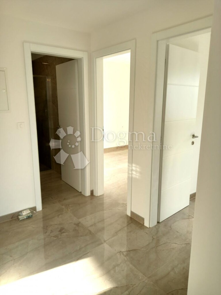 Image 4856089 - 15