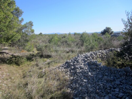 Vodice, građevinsko zemljište 9000 m2