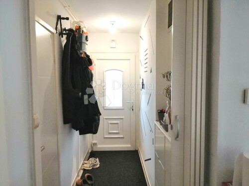 Thumbnail 4858311 - 7