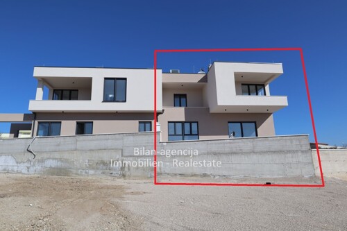 Vodice, nova kuća sa predivnim panoramskim pogledom na more