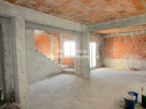 Thumbnail 4866021 - 12