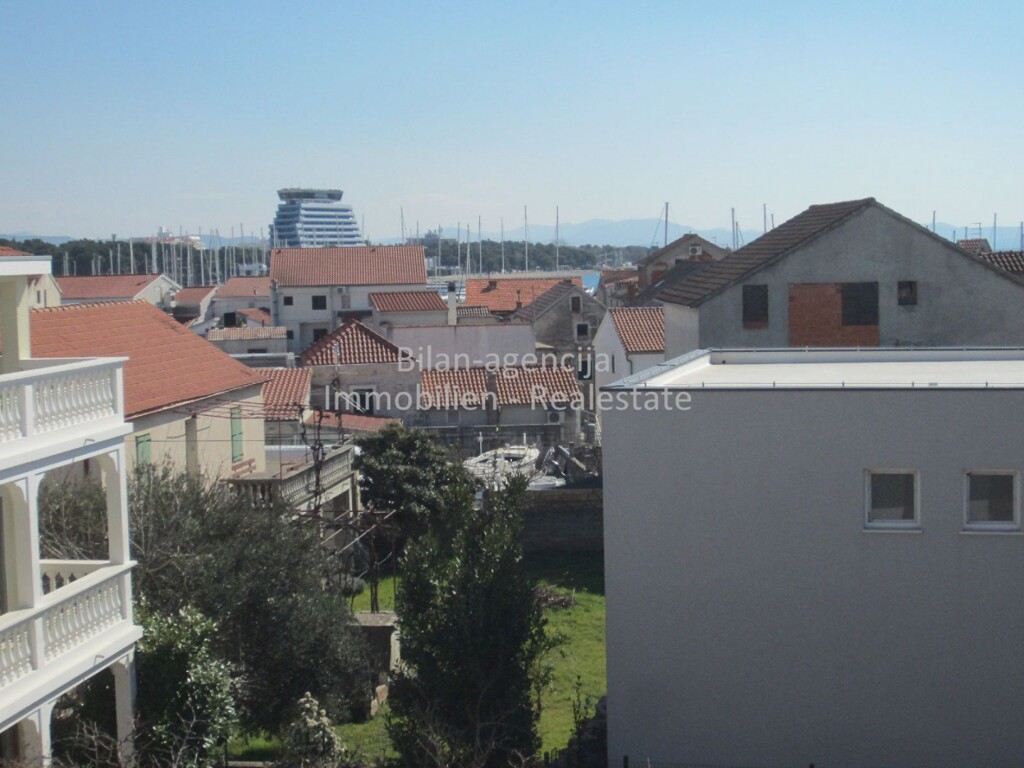 Image 4866021 - 1