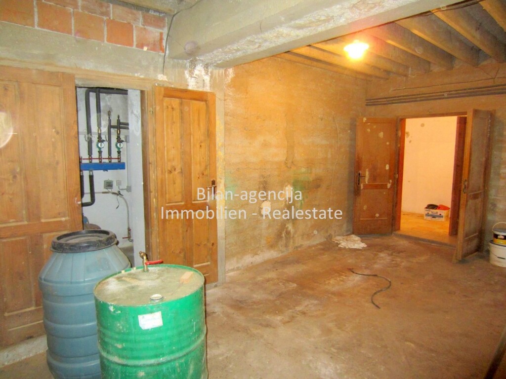 Image 4866021 - 6