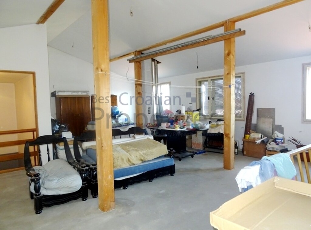 Image 4867086 - 20
