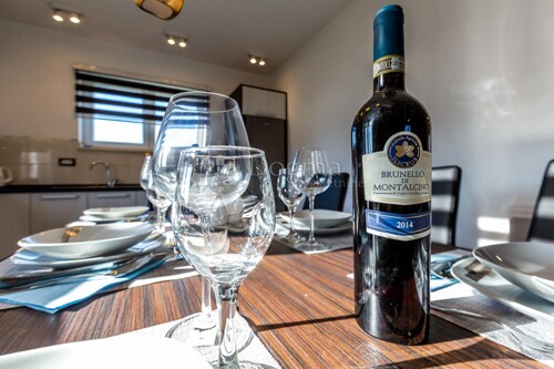 Thumbnail 4876295 - 18