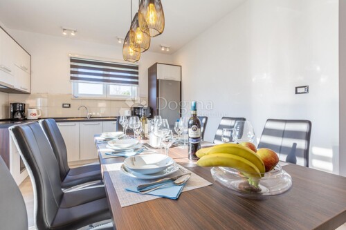 Thumbnail 4876295 - 15