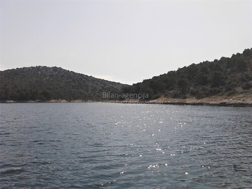 Otok Zmajan, Vodice, poljoprivredno zemljište, 30.000 m2