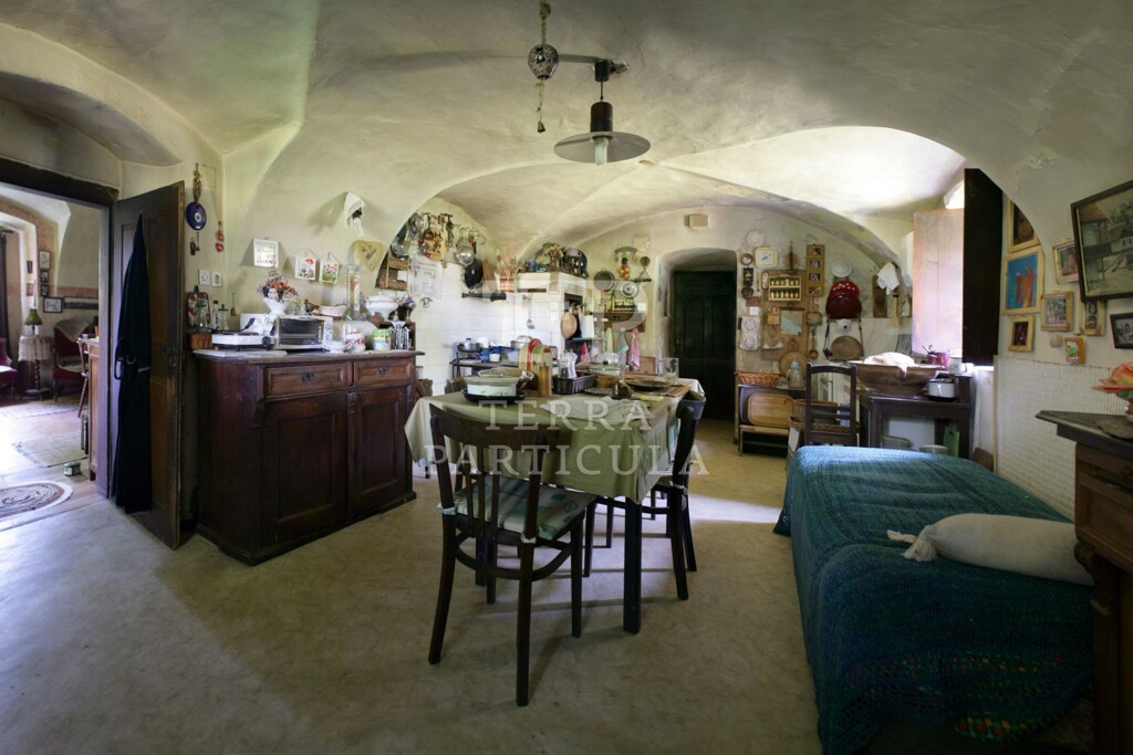 Image 4890297 - 17
