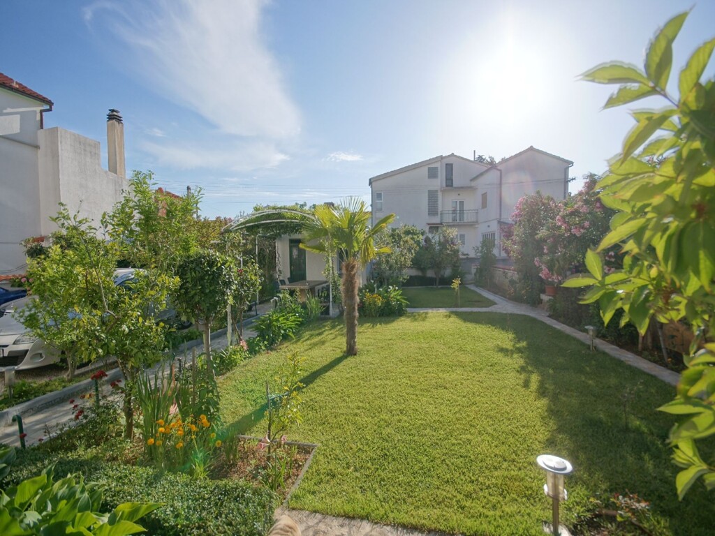 Image 4890446 - 17